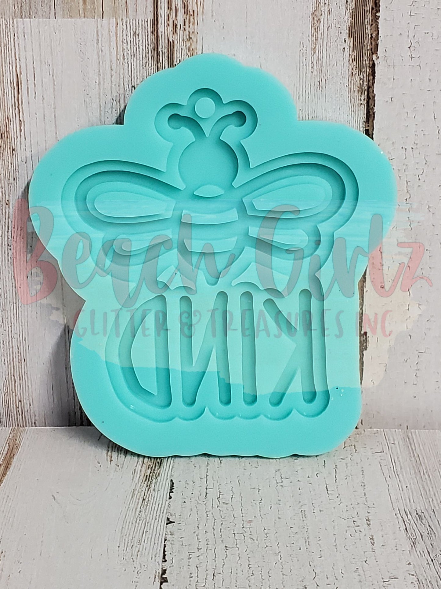 BEE KIND double pour keychain kit