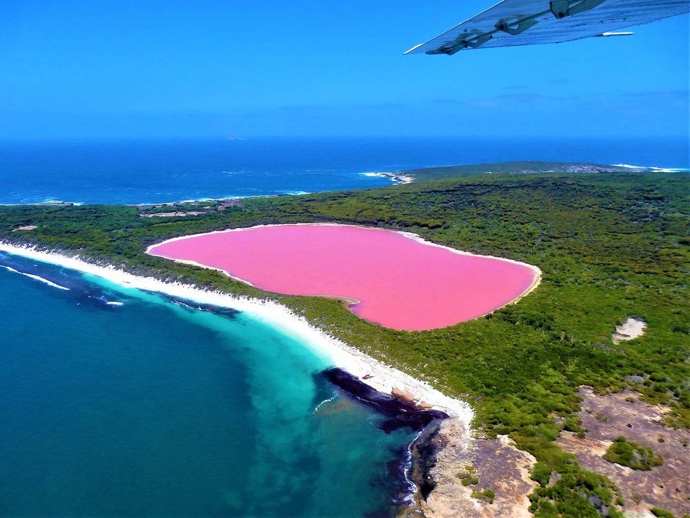 Lake Hillier