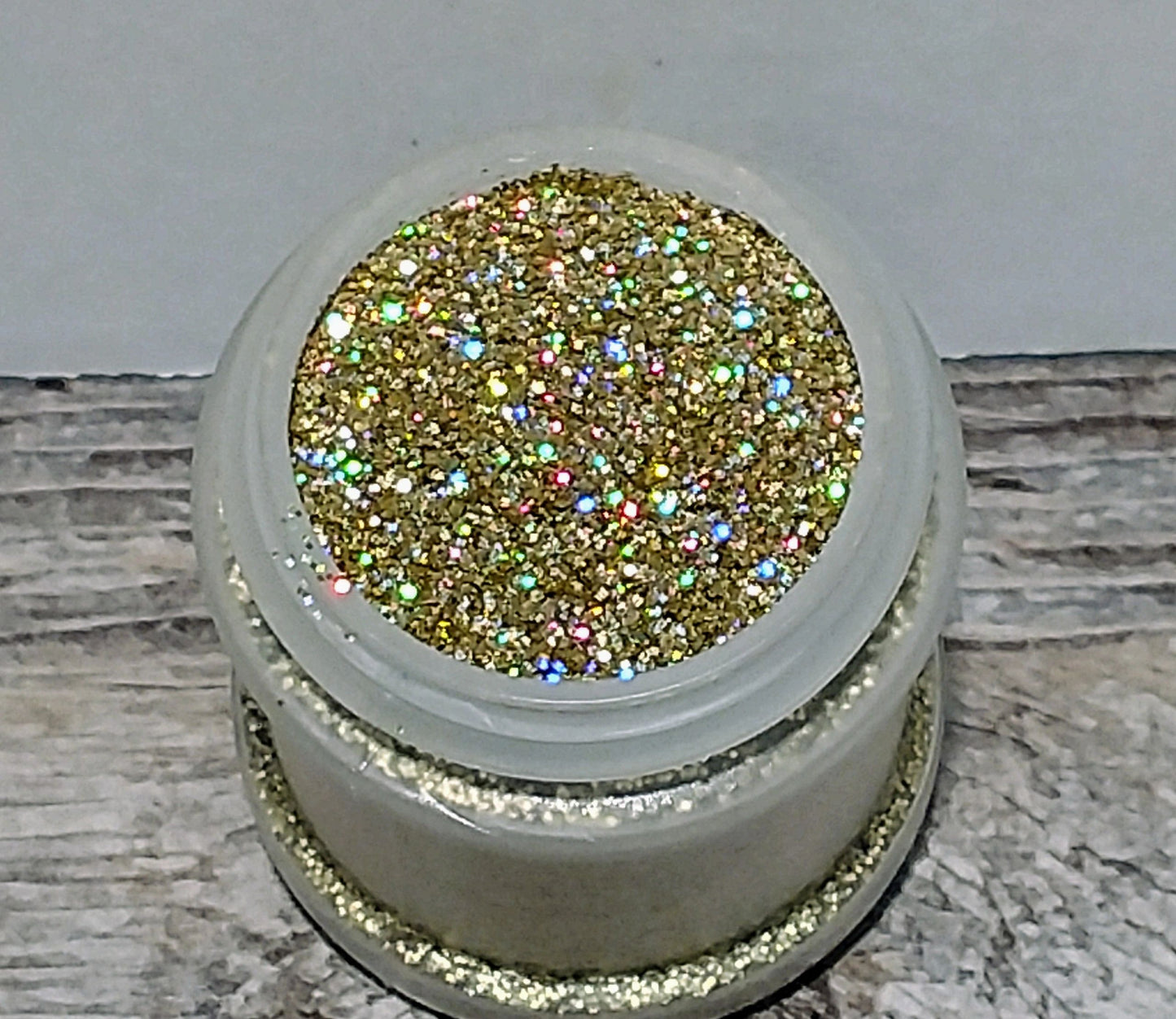 Holographic Gold