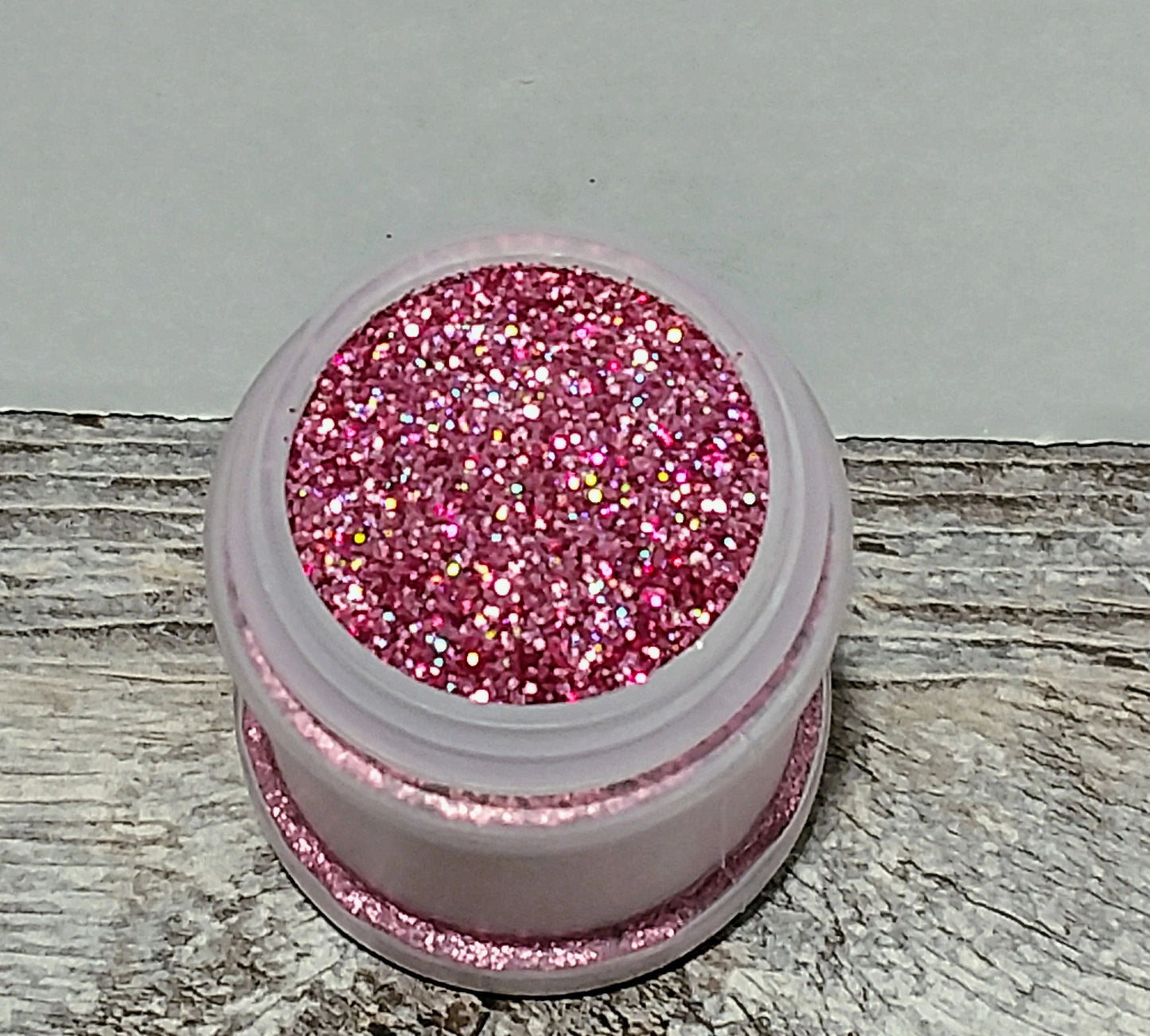 Holographic light pink