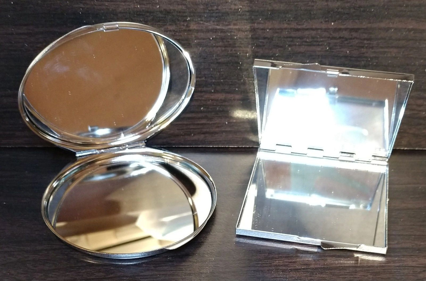 Compact mirrors